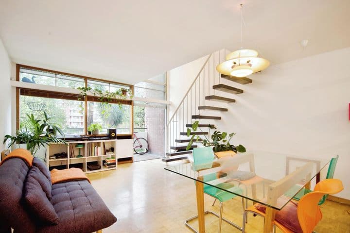 2 bedrooms apartment for sale in London, United Kingdom - Image 2