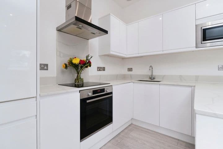 2 bedrooms apartment for sale in Purley, United Kingdom - Image 7