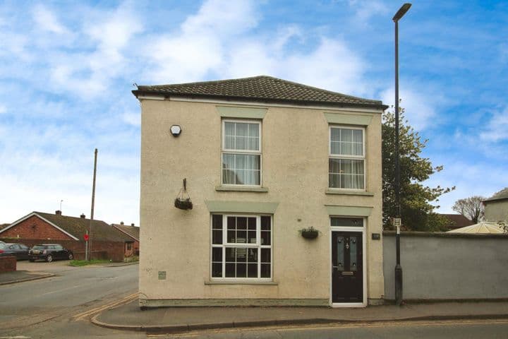 3 bedrooms house for sale in Crowle, United Kingdom - Image 2