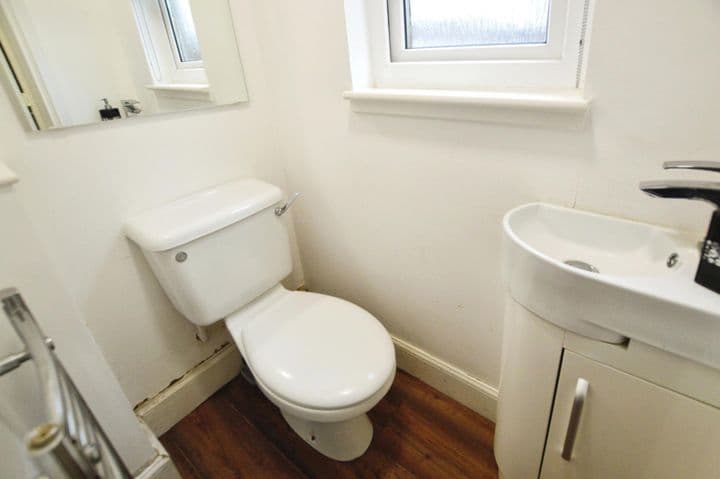 2 bedrooms house for sale in Glasgow, United Kingdom - Image 6