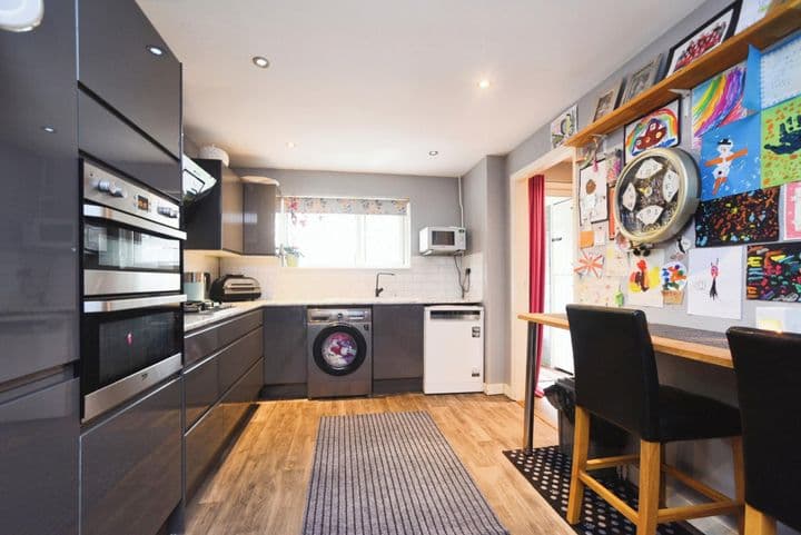 3 bedrooms house for sale in Swindon, United Kingdom - Image 4