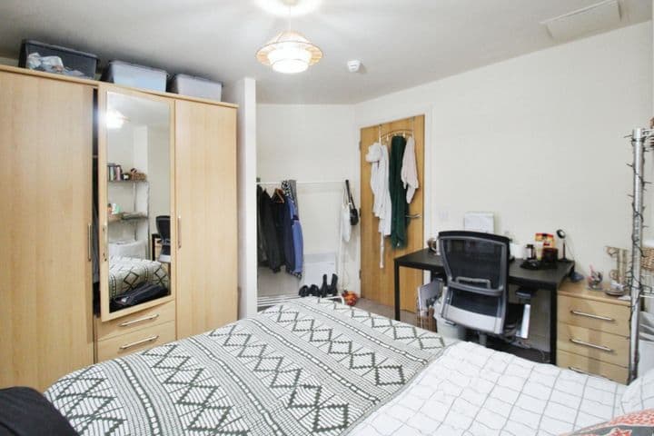 2 bedrooms apartment for sale in Birmingham, United Kingdom - Image 9