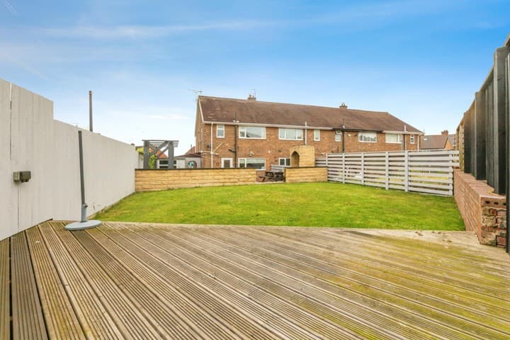 3 bedrooms house for sale in Rotherham, United Kingdom - Image 2