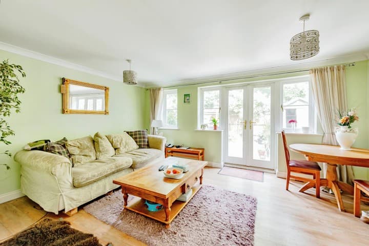 2 bedrooms house for sale in Haywards Heath, United Kingdom - Image 4