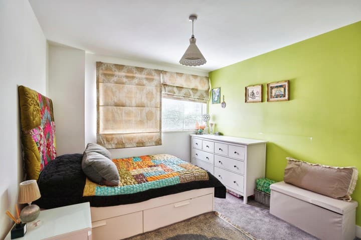 2 bedrooms apartment for sale in London, United Kingdom - Image 14