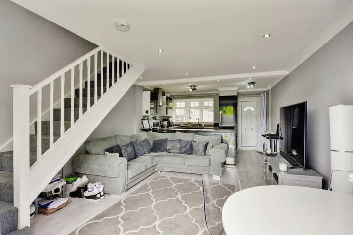 2 bedrooms house for sale in Chatham, United Kingdom - Image 3