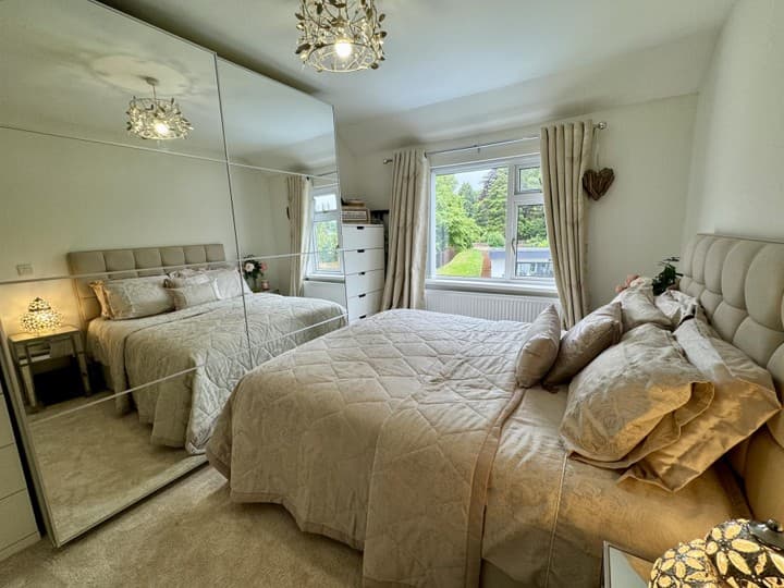 4 bedrooms house for sale in Solihull, United Kingdom - Image 11