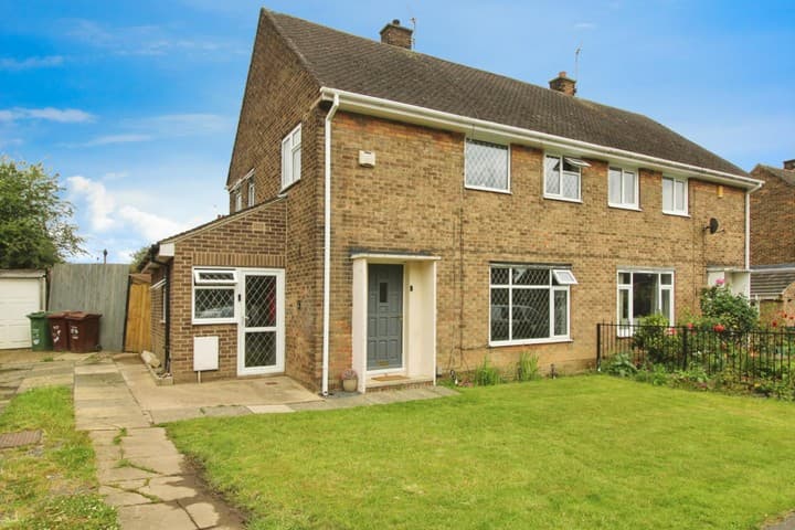 3 bedrooms house for sale in Wakefield, United Kingdom - Image 2