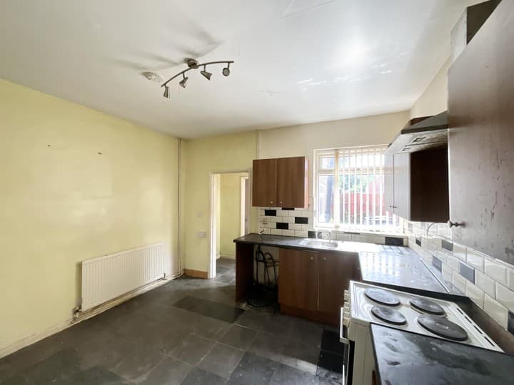 3 bedrooms house for sale in Nottingham, United Kingdom - Image 4
