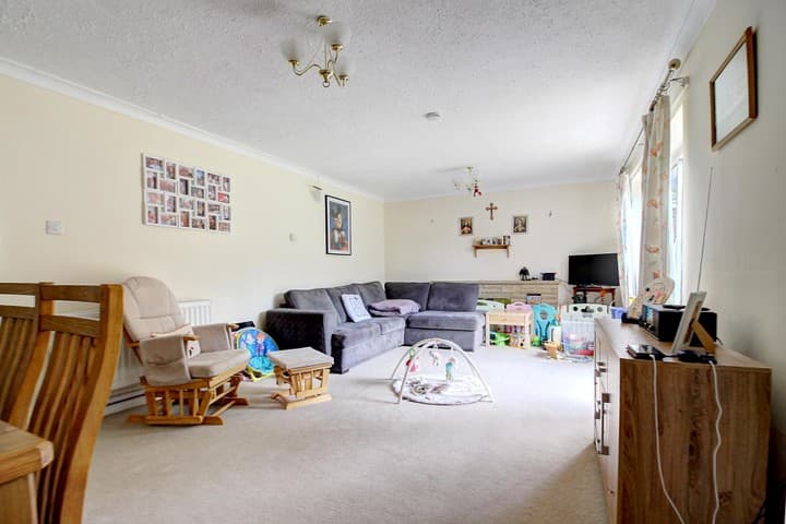 4 bedrooms house for sale in Basingstoke, United Kingdom - Image 6