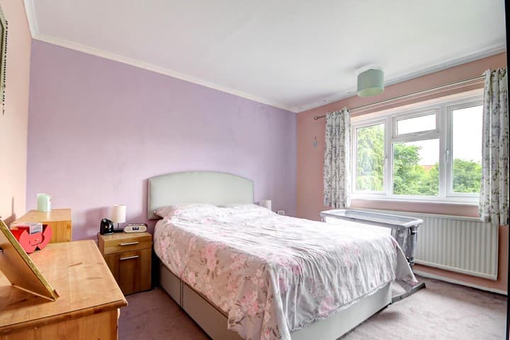 4 bedrooms house for sale in Basingstoke, United Kingdom - Image 12