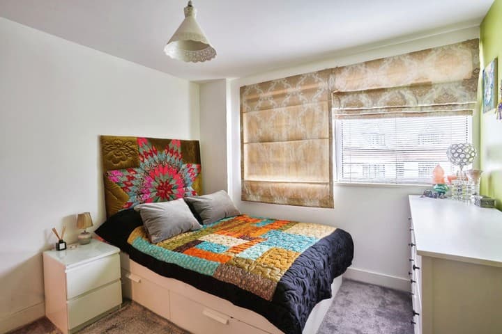 2 bedrooms apartment for sale in London, United Kingdom - Image 15