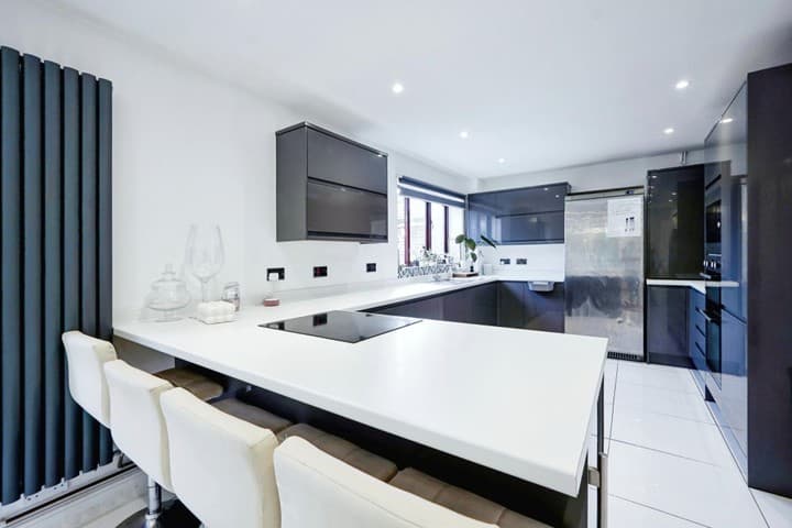 4 bedrooms house for sale in Ashford, United Kingdom - Image 3