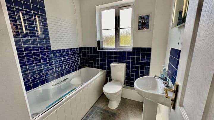 3 bedrooms house for sale in Nottingham, United Kingdom - Image 9