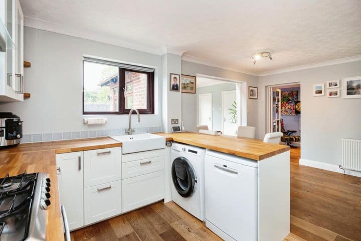 3 bedrooms house for sale in Tonbridge, United Kingdom - Image 8