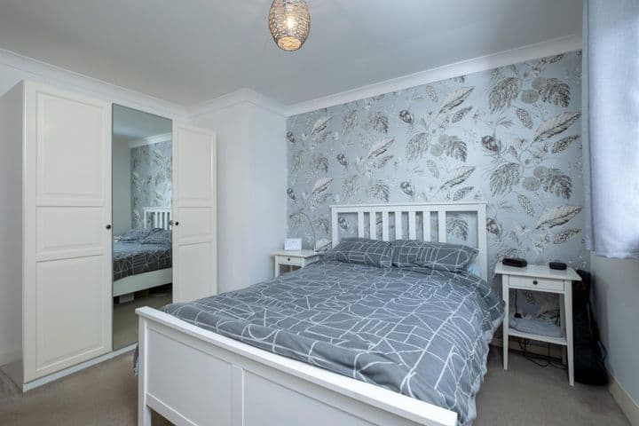 1 bedroom apartment for sale in Dundee, United Kingdom - Image 12