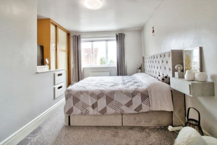 3 bedrooms house for sale in Rotherham, United Kingdom - Image 12