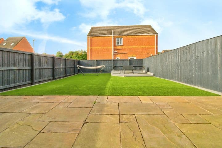 3 bedrooms house for sale in Rotherham, United Kingdom - Image 4