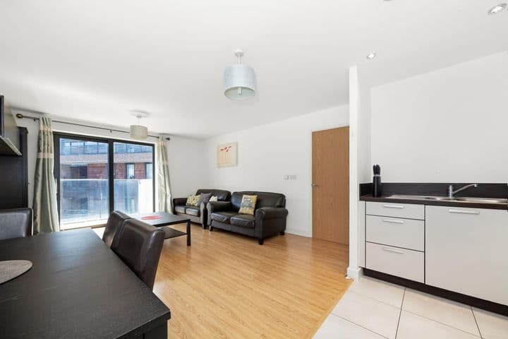 2 bedrooms apartment for sale in London, United Kingdom - Image 5