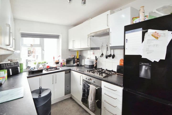 2 bedrooms apartment for sale in Nottingham, United Kingdom - Image 4