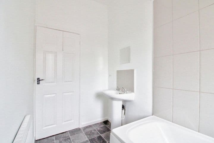 2 bedrooms house for sale in Rotherham, United Kingdom - Image 12