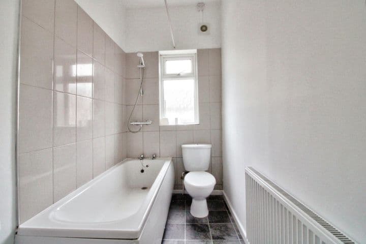 2 bedrooms house for sale in Rotherham, United Kingdom - Image 11