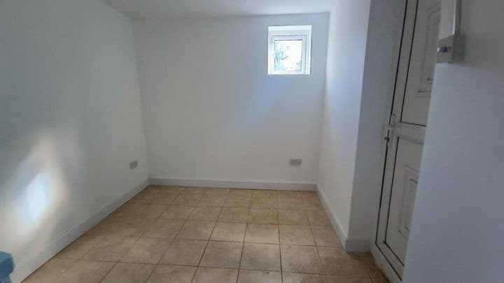 2 bedrooms house for sale in Dagenham, United Kingdom - Image 11