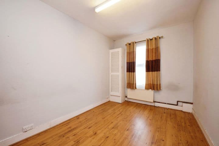 3 bedrooms house for sale in Barking, United Kingdom - Image 9