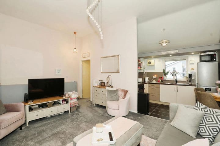 3 bedrooms house for sale in Stoke-On-Trent, United Kingdom - Image 8