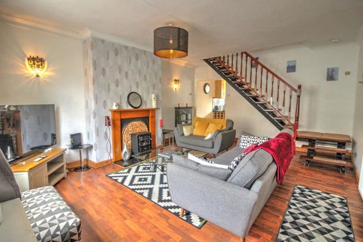 2 bedrooms house for sale in Oswaldtwistle, United Kingdom - Image 3