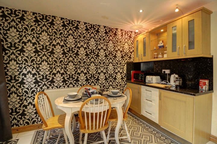 2 bedrooms house for sale in Oswaldtwistle, United Kingdom - Image 6