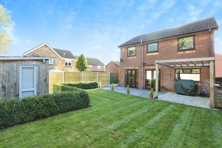 4 bedrooms house for sale in Stoke-On-Trent, United Kingdom - Image 4