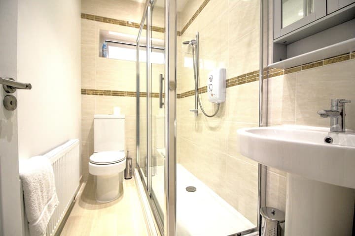 2 bedrooms house for sale in Newcastle Upon Tyne, United Kingdom - Image 12