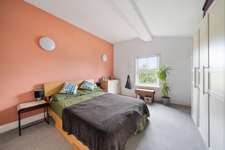 2 bedrooms apartment for sale in London, United Kingdom - Image 8