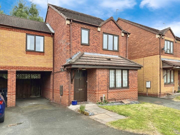 3 bedrooms house for sale in Wolverhampton, United Kingdom - Image 2