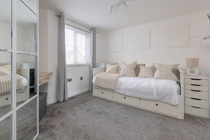 2 bedrooms apartment for sale in Manchester, United Kingdom - Image 7