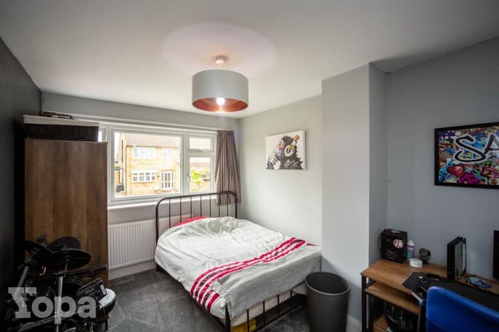 4 bedrooms house for sale in Gravesend, United Kingdom - Image 11