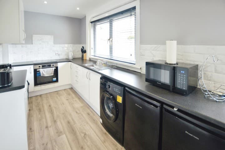 2 bedrooms house for sale in Glasgow, United Kingdom - Image 5