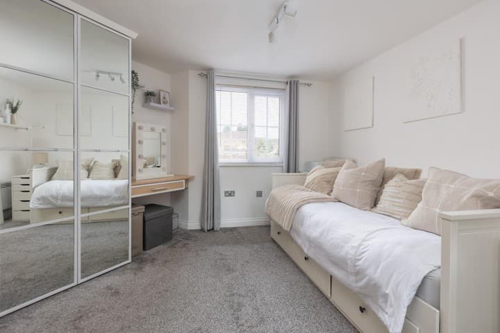 2 bedrooms apartment for sale in Manchester, United Kingdom - Image 6