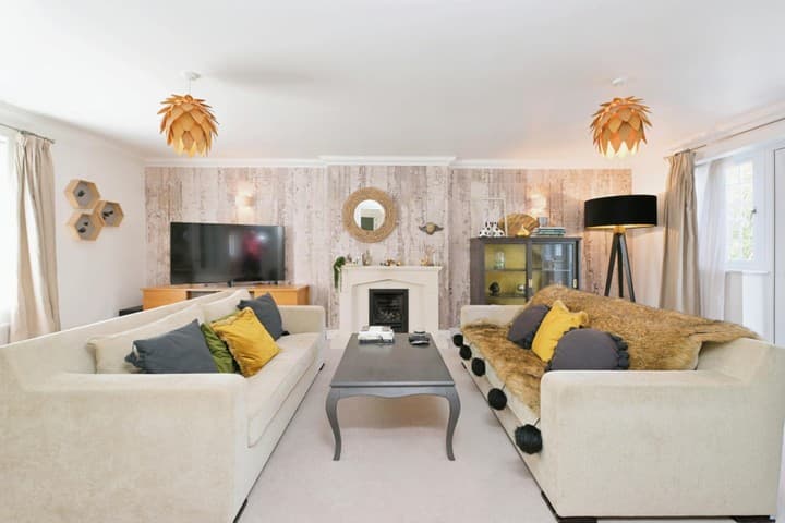 4 bedrooms house for sale in Fenstanton, United Kingdom - Image 4