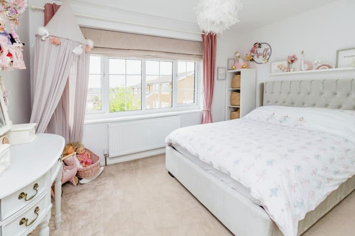 4 bedrooms house for sale in Newport Pagnell, United Kingdom - Image 15