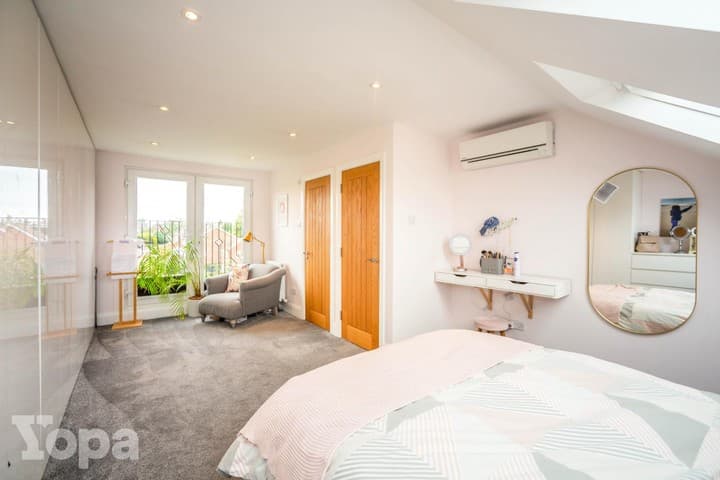 4 bedrooms house for sale in Gravesend, United Kingdom - Image 4