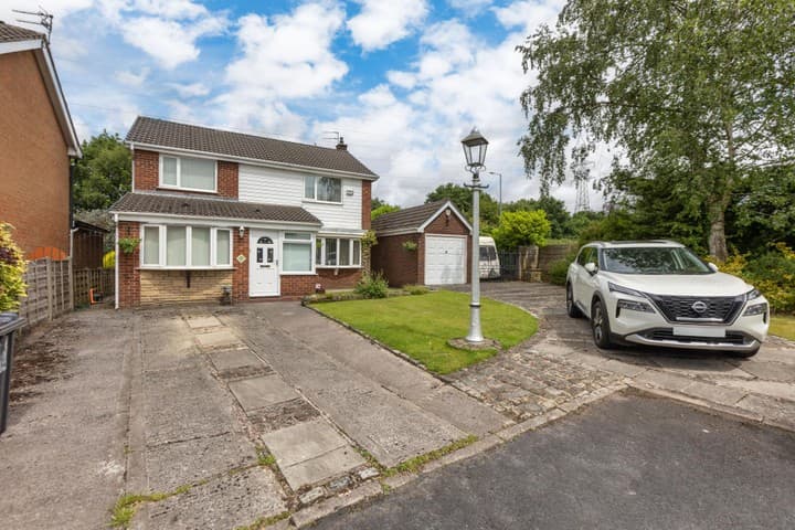 4 bedrooms house for sale in Ashton-Under-Lyne, United Kingdom - Image 23