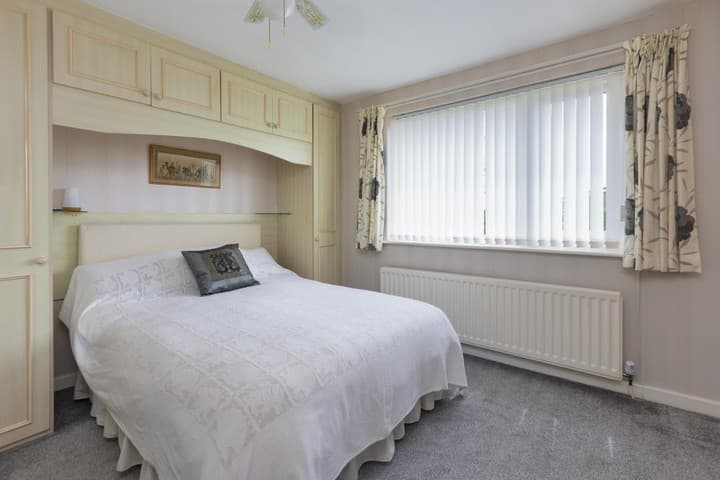 4 bedrooms house for sale in Ashton-Under-Lyne, United Kingdom - Image 14