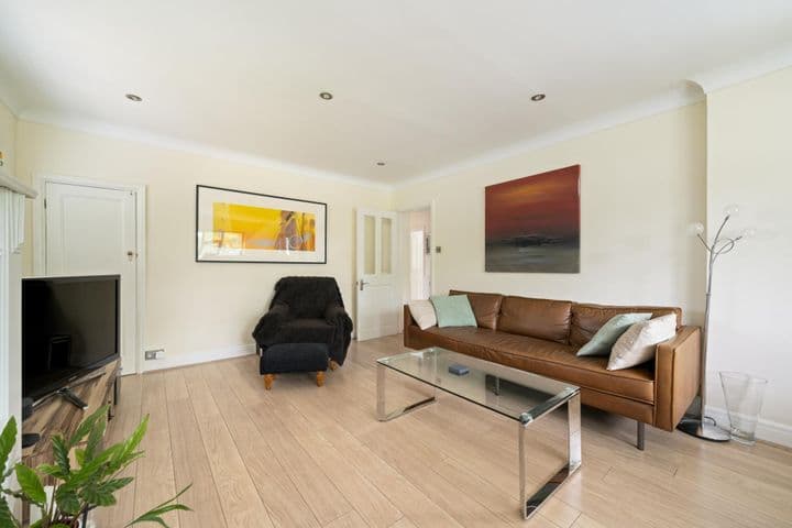 2 bedrooms house for sale in Maidenhead, United Kingdom - Image 6