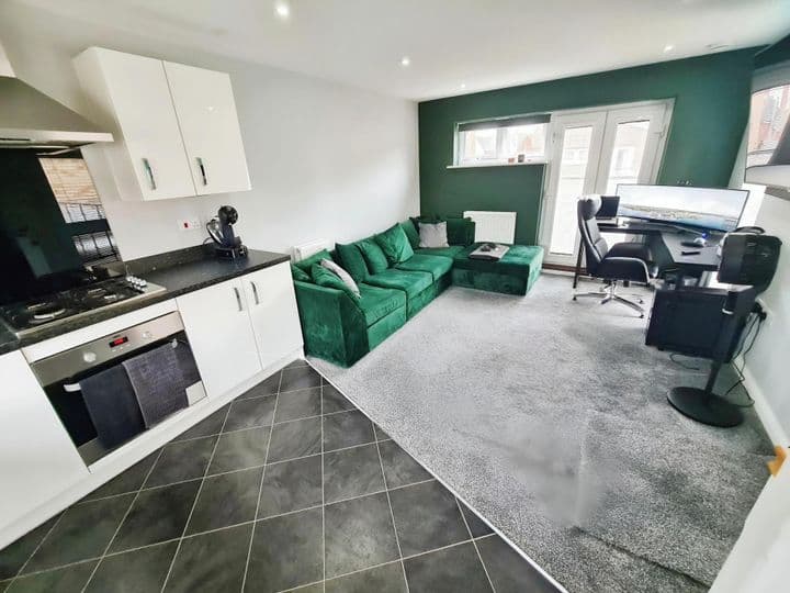 1 bedroom house for sale in Milton Keynes, United Kingdom - Image 10