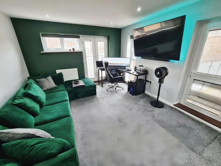 1 bedroom house for sale in Milton Keynes, United Kingdom - Image 4