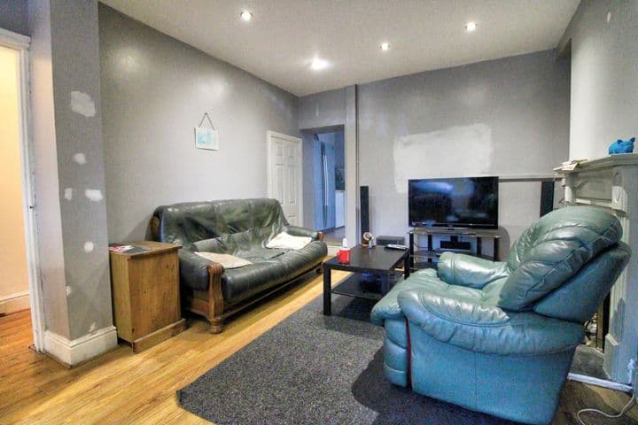 3 bedrooms house for sale in Caerphilly, United Kingdom - Image 4