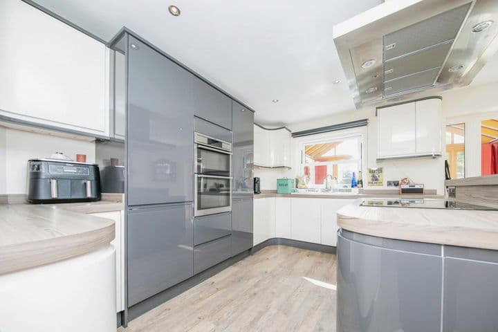 4 bedrooms house for sale in Ipswich, United Kingdom - Image 3