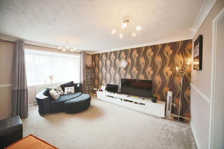 4 bedrooms house for sale in Crewe, United Kingdom - Image 3